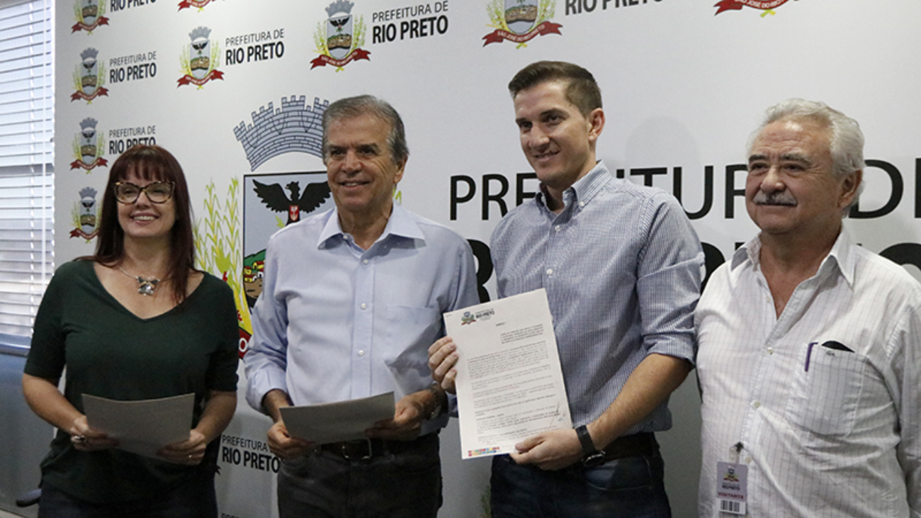 Assinatura de parceria do reflorestamento do Parque Walter Spotti. 04/05/18. Fotos: Ivan Feitosa/SMCS.
